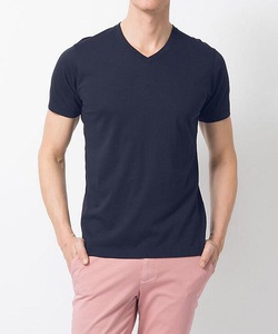 Áo thun cổ tim UNIQLO