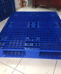 Pallet gỗ,pallet nhựa mới 100%.Bảo Duy chuyên cung cấp pallet