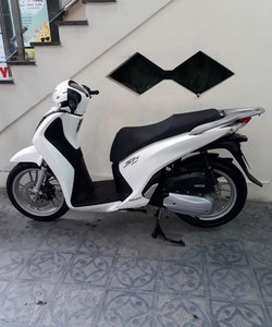 Bán xe Honda SH 125i màu trắng DK biển Hoàn Kiếm Hà Nội