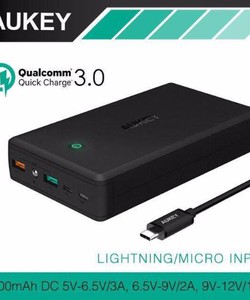 Pin dự phòng Aukey PB T11 30000mAh, công nghệ sạc nhanh Quick Charge 3.0