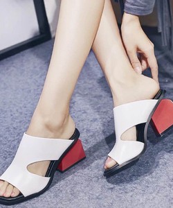 Sandal nữ p2: Chuẩn Độc Đẹp Lạ cho các nàng