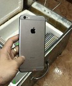 iphone 6 plus lock grey bản 16g còn mới