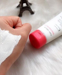 Bán sỉ, bán lẻ mặt nạ trắng da mờ thâm nám an toàn Chateau Rouge, hàng xách tay Pháp.