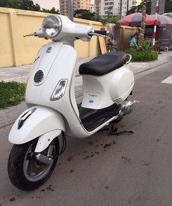 Bán Vespa LX150 giá hợp lý, Bảo hành máy móc 2 năm