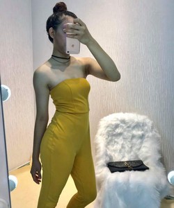 Khai trương aries boutique bán hàng đồng giá