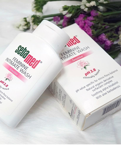 Dung dịch vệ sinh phụ nữ SEBAMED pH 3.8 sản xuất, nhập khẩu chính hãng từ Đức