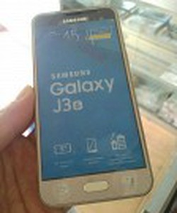 Samsung Galaxy J3 vàng Gold máy dùng 2 sim