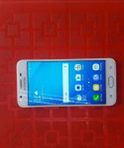 Samsung Galaxy J5 Bạc