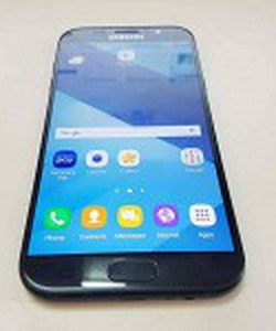 Samsung Galaxy A7 2017 màu đen quốc tế