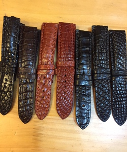 Dây đeo đồng hồ da cá sấu