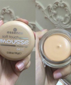 Chuyên sỉ lẻ các phấn tươi Essence Soft Touch Mousse xách tay Đức giá 110.000đ