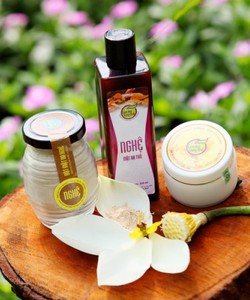 Cho da dầu và hỗn hợp da trắng hồng, tươi trẻ