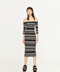 Váy đầm bó sát hở vai Zara size XS