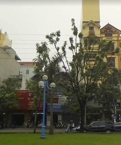 Bán gấp nhà 3 tầng Mặt phố Hoàng Quốc Việt Dt56m2 mặt tiền 3,5m.