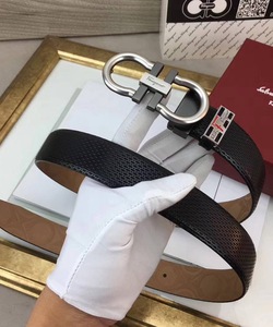 Chuyên bán buôn bán lẻ giày dép và phụ kiện nam dây lưng