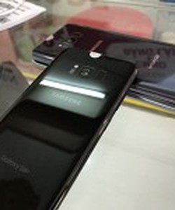 Samsung Galaxy S8 Plus 64 GB Black Titan Tím Khói