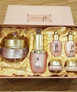 Kem dưỡng cấp ẩm chuyên sâu Whoo Hydrating