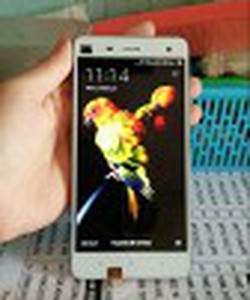 Xiaomi Mi4 Trắng. Fullbox . Ram 3Gb