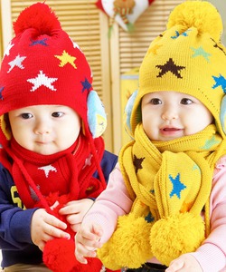 Mũ Len kem khăn cho bé