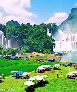 Tour Hồ Ba Bể Thác Bản Giốc Động Ngườm Ngao