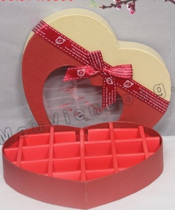 Hộp trái tim đựng chocolate valentine độc đáo