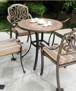 Báo giá các mẫu bàn ghế ban công nhỏ dành cho chung cư trong năm 2018 giao hàng tại Hà Nội