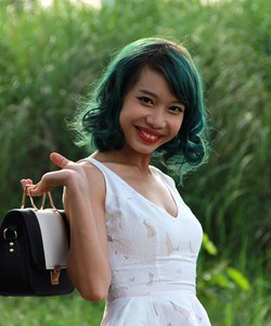 Đầm mullet trắng vải organza hoa