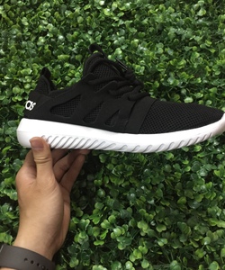 Giày thể thao ADIDAS Tubular