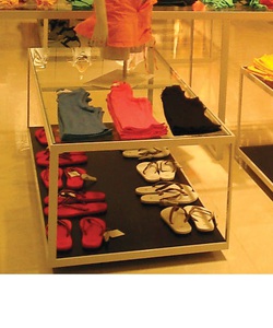 Giá ,kệ showroom inox ,kệ trưng bày sản phẩm hải minh