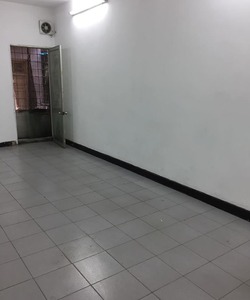 Cho thuê 1 phòng 40m2 không chung chủ tại Phố Chùa Láng P.Láng Thượng Q.Đống Đa