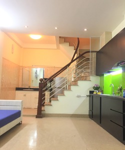 Chính chủ bán nhà 5 tầng, đủ nội thất mới đường Phạm Văn Đồng