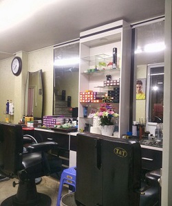 Cần sang nhượng Salon tóc nam nữ tại số 860 Dốc Minh Khai, Hai Bà Trưng, Hà Nội