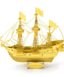 Thuyền buồm gold kim loại lắp ghép 2