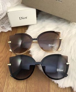 Kính Dior cánh dơi siêu đẹp