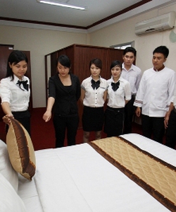 Nghiệp vụ phục vụ phòng, khóa học ngắn hạn, thu nhập cao tại tp.HCM