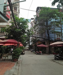 Cho thuê cửa hàng 2 tầng, Số 2 phố Nguyễn Chánh, Trung Hòa gần bigc Trần Duy Hưng .