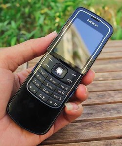 Nokia 8600 luna