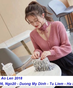 Áo len rút nơ sau.