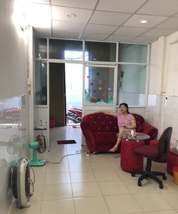 Cần share mặt bằng hẻm rộng giá rẻ khu Q11