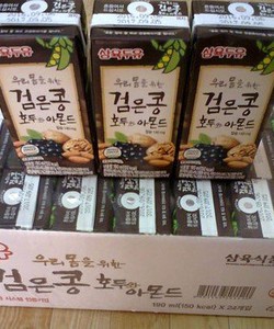 Sữa óc chó hạnh nhân Hàn Quốc