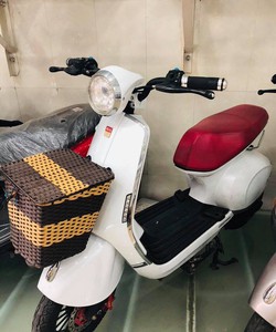 Xe máy điện Milan