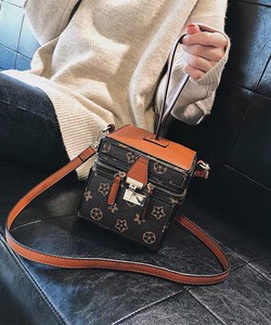 Túi hộp kiểu dáng mới, trẻ trung thời trang