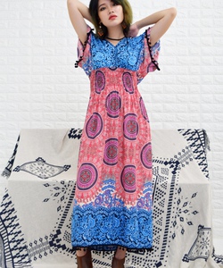 Đầm thổ cẩm maxi tay dơi bohemian xanh hồng