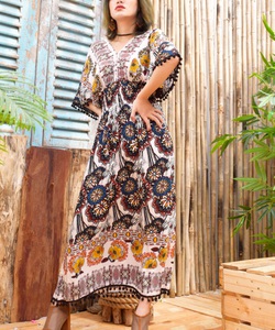 Đầm thổ cẩm maxi tay dơi bohemian trắng đen