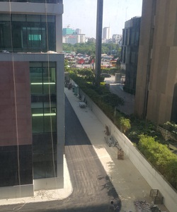 Mặt bằng Kinh Doanh cạnh Trung Tâm Thương Mại Giải Phóng,350m2,400m2,500m2, giá 253k/m2,sàn,trần,điều hòa