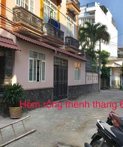 Nhà Bán Lãnh Bình Thăng, Quận 11 phường 13, 4.9x14 giá 5,8 tỷ.