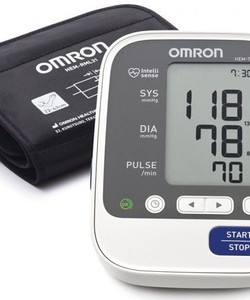 Omron HEM 7130 Máy đo huyết áp bắp tay