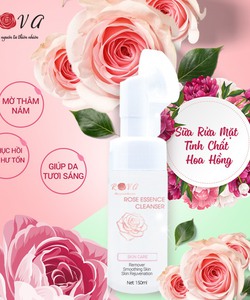 Sữa rửa mặt tinh chất hoa hồng Rova cho mọi loại da tặng nước hoa hồng