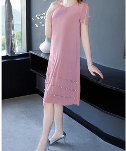 Đầm suông đính hạt ngọc trai