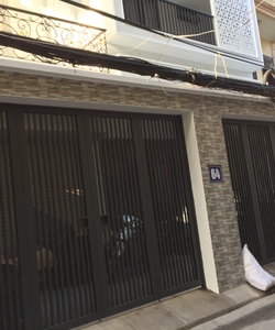 Bán nhà phân lô ô tô Huỳnh Thúc Kháng 90m mt 8m, 15,5 tỷ, kinh doanh đỉnh cao...